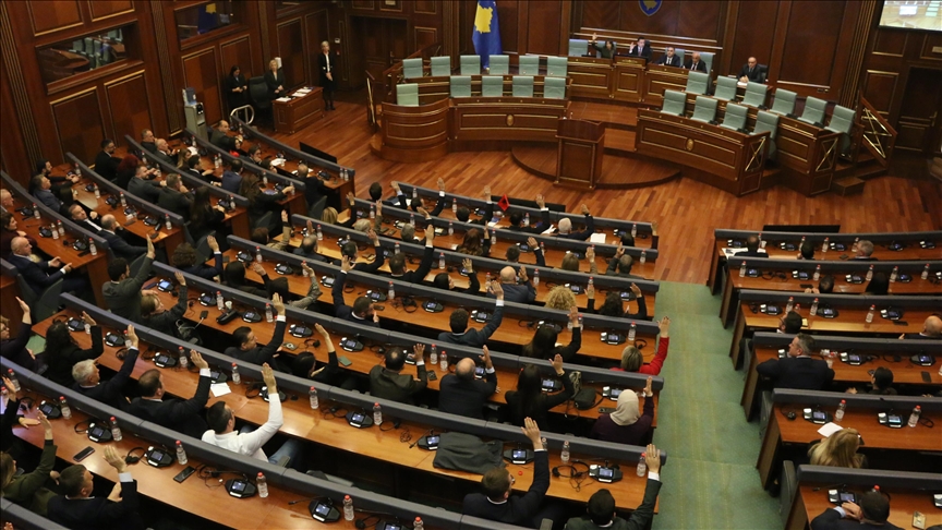 Yeni hükümetin güven oyu alamadığı Kosova\'da erken genel seçime gidilmesi bekleniyor