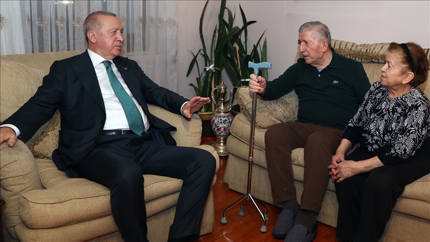 Cumhurbaşkanı Erdoğan'dan eski TBMM Başkanı Toptan'a ziyaret