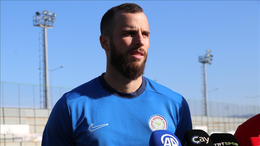 Çaykur Rizesporlu futbolcu Jurecka, Fenerbahçe maçı öncesi değerlendirmede bulundu