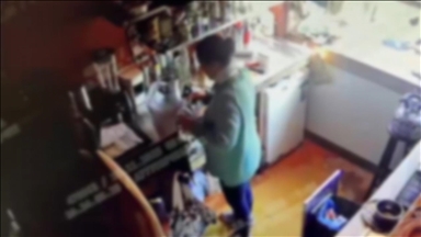 Beyoğlu'nda bir kişinin kahveden zehirlenmesine ilişkin şüpheliler yanlışlıkla deterjan kullandıklarını söyledi