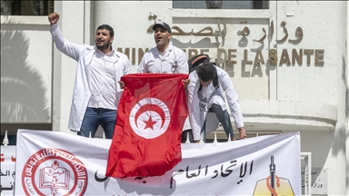 تونس.. "الأطباء الشبان" تتجه لإضراب عام الأربعاء