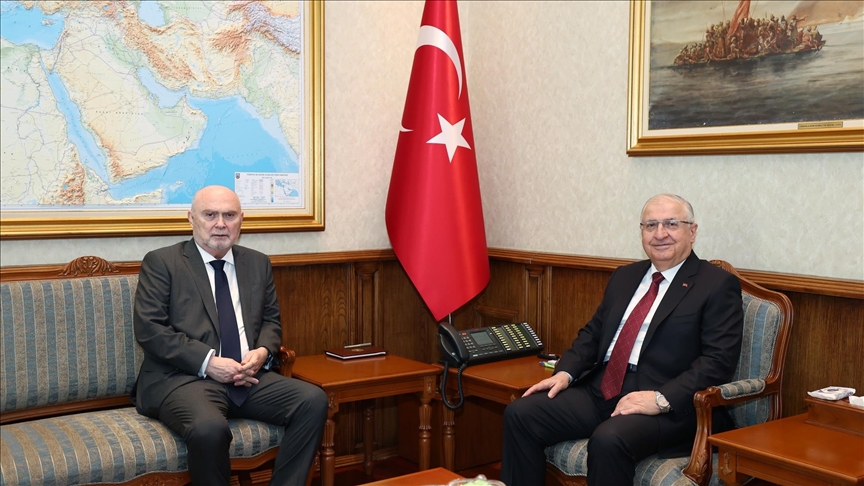 وزير الدفاع التركي يستقبل أمين عام منظمة الأمن والتعاون في أوروبا