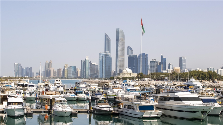 Abu Dabi\'de yapılması planlanan 54 milyar dolarlık projeler Türkiye\'de yatırımcılara tanıtıldı