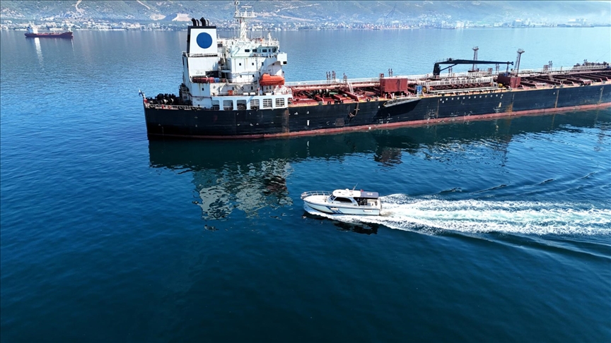 İzmit Körfezi\'nden 7 bin 90 metreküp atık ayrıştırıldı