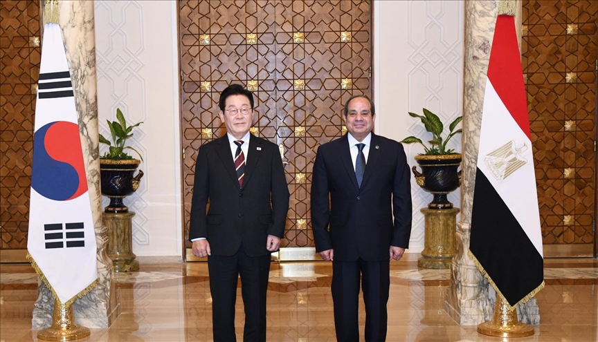 القاهرة.. السيسي يدعو شركات كوريا الجنوبية للاستثمار في مصر