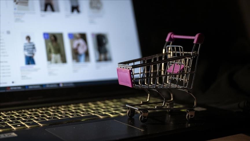 Türkiye spends $276.7 on e-commerce per capita