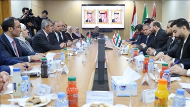 عمّان.. مباحثات سورية أردنية لبنانية لتعزيز التعاون في الطاقة