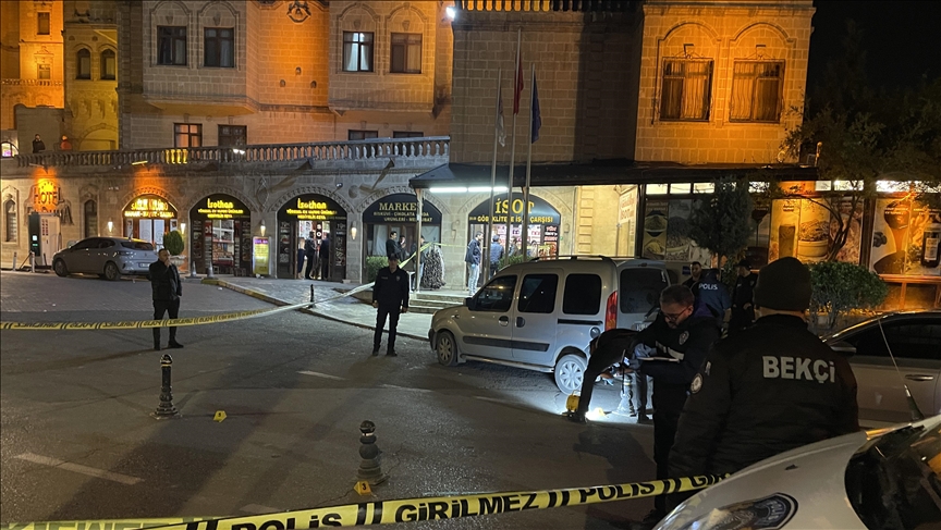 Li Şanliurfayê di êrîşa çekdarî ya dijî kargehekî da kesek giran birîndar bû