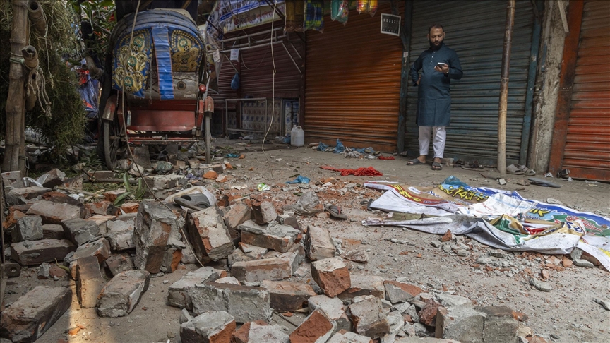 ارتفاع وفيات زلزال بنغلاديش إلى 10 أشخاص