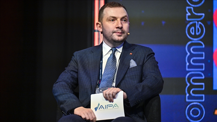 Türkiye E-Ticaret Haftası\'nda yapay zeka ile e-ticaret konuşuldu