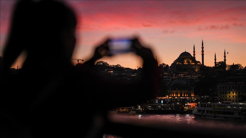 تركيا تستقبل أكثر من 5 ملايين سائح في أكتوبر الماضي