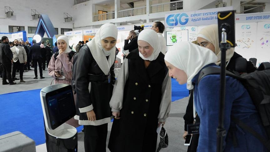 225 شركة تشارك بمعرض "سيرياهايتك" التقني في دمشق