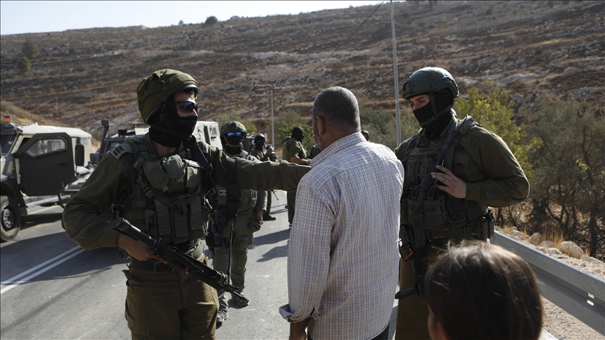 سنغافورة تعاقب 4 من قادة المستوطنين بالضفة وفلسطين ترحب 