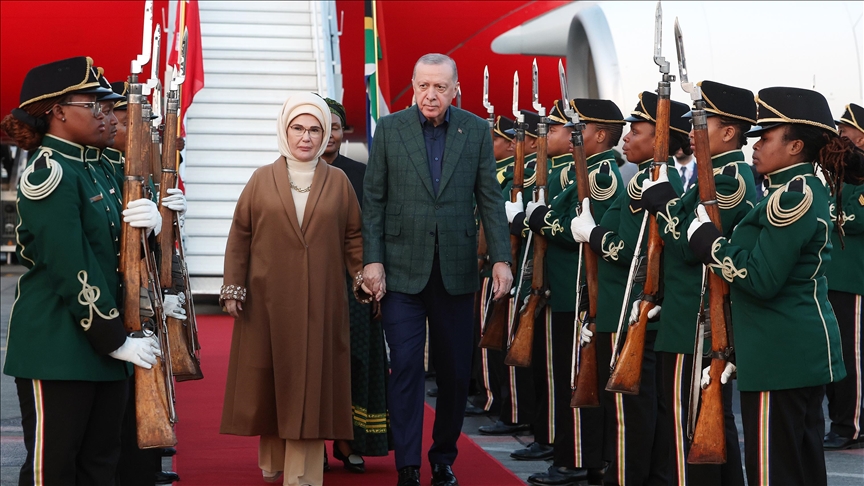 Претседателот Ердоган пристигна во Јужноафриканската Република за самитот на лидерите на Г20