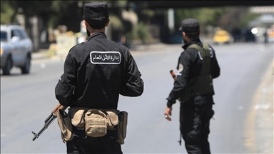 درعا.. الأمن السوري يعثر على مركبة محمّلة بذخائر بعد احتراقها