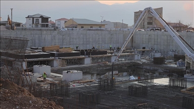 Hakkari'de sismik izolatörlerin kullanıldığı 100'er yataklı iki hastane inşa ediliyor