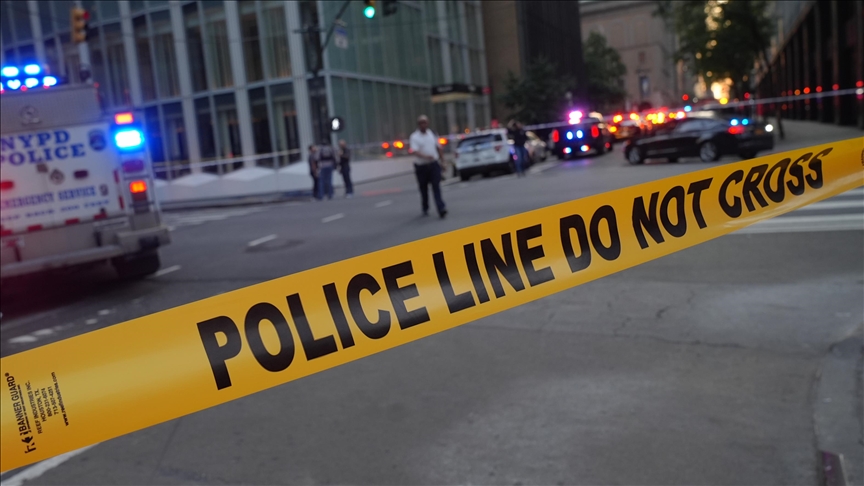 4 injured in shooting during Christmas tree lighting event in North Carolina