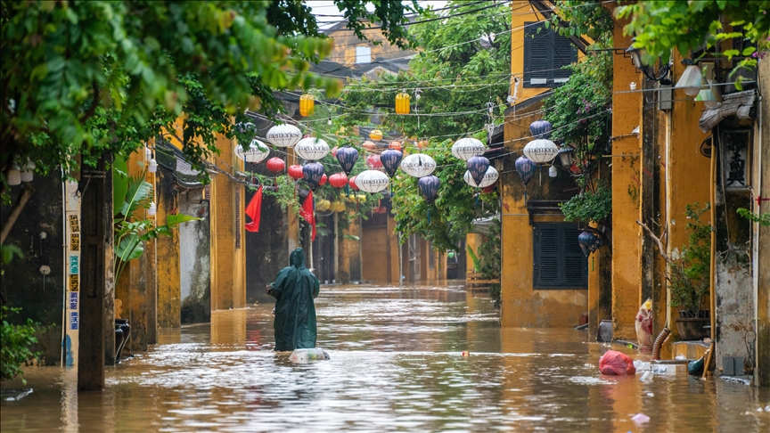 Vijetnam: U poplavama 55 mrtvih, 13 nestalih 