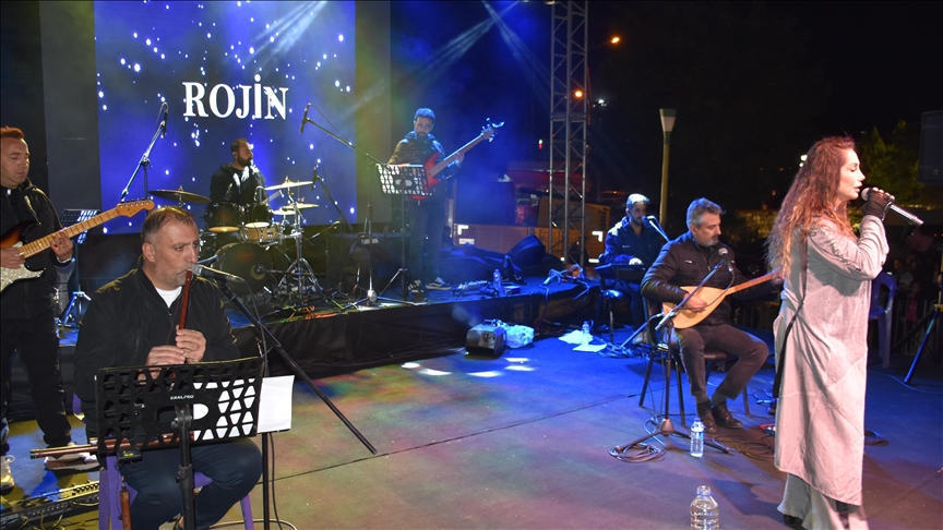 Rojînê li Cizîra navçeya Şirnexê konser da