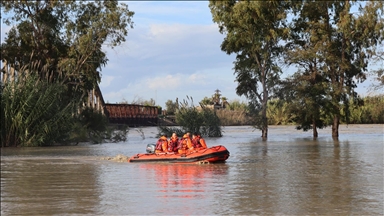 Moti i keq në Shqipëri shkakton përmbytje, një person gjendet e pajetë