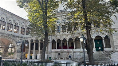 Nuruosmaniye Kütüphanesi ve Şehsuvar Sultan Türbesi özgün haline kavuştu