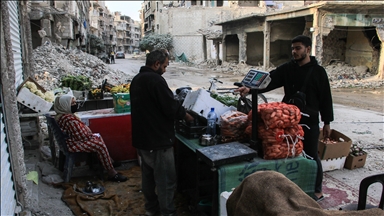 Животот повторно заживува во кампот Јармук кај Дамаск, едно од најразурнатите подрачја во војната во Сирија