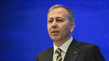 Bakan Yerlikaya: Suç odaklarına karşı mücadeleyi yok saymak, vatan evlatlarının emeğine hakarettir