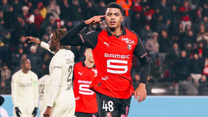 قدم.. ستاد رين الفرنسي يفسد عودة بول بوغبا للملاعب 