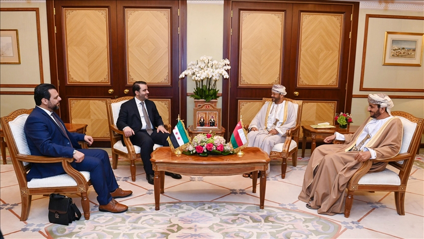 وزيرا خارجية سوريا وعُمان يبحثان التطورات الإقليمية والدولية