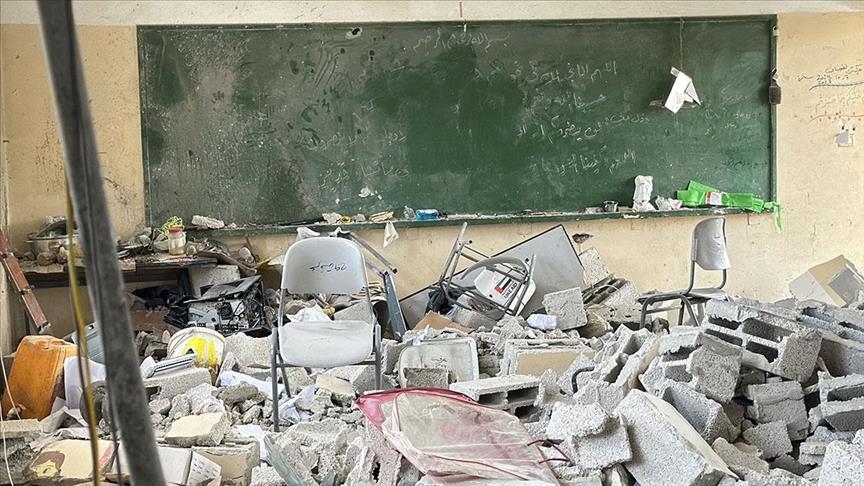 Palestinezët vazhdojnë shkollimin nëpër tenda në mungesë të shkollave në Gaza