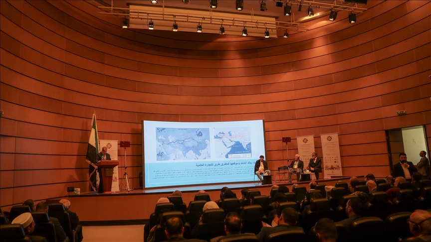 Şam'da düzenlenen "10. Uluslararası Dini Araştırmalar Sempozyumu" barış ve istikrara katkı sunmayı hedefliyor