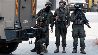 Child among 11 Palestinians detained in Israeli military raids in West Bank