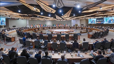 G20 leaders’ summit in Johannesburg closes with South Africa handing presidency to absent US