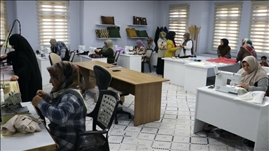 Yazın yaylada çalışan kırsaldaki kadınlar kışın da kurslarda meslek ediniyor