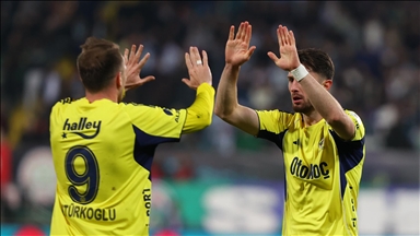 قدم.. فنربهتشه يقلب الطاولة على ريزة سبور في الدوري التركي