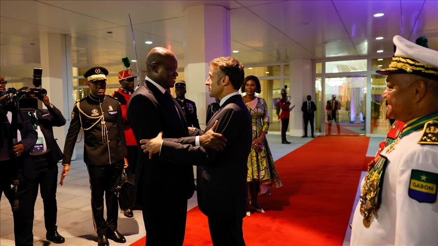 Gabon : Macron rencontre Brice Oligui Nguema pour consolider les relations