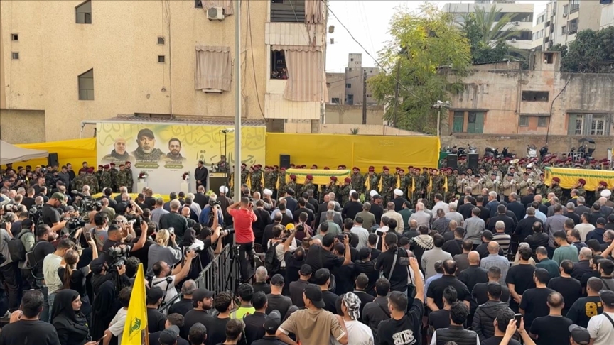 "حزب الله" يشيع الطبطبائي غداة اغتياله بغارة إسرائيلية