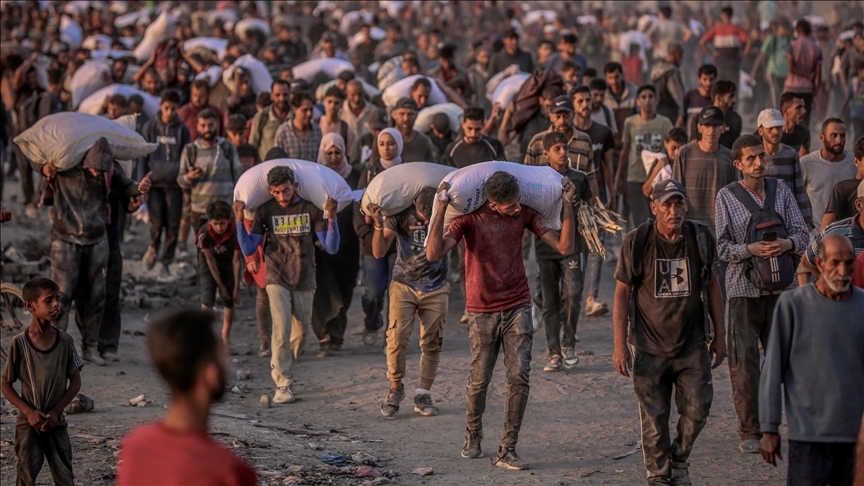 Gazzelilerin öldürüldüğü yardım merkezlerini kuran vakıf GHF, faaliyetlerini durdurdu
