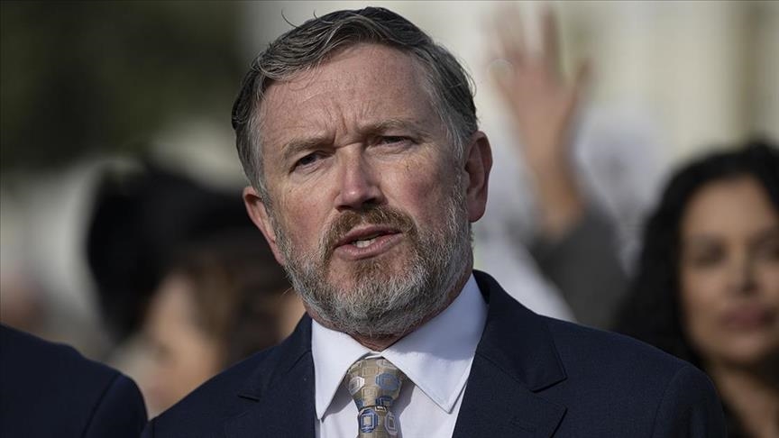 نائب أمريكي: الاستخبارات الإسرائيلية تدخلت بقضية نشر ملفات إبستين