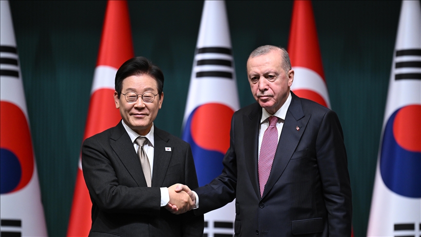 أردوغان يعلن عن تعاون تركي كوري جنوبي بالصناعات الدفاعية والنووية