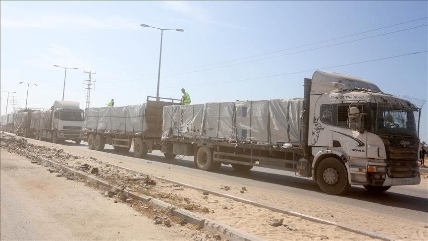 Israel allows only 1/3 of aid trucks into Gaza under ceasefire deal, authorities say