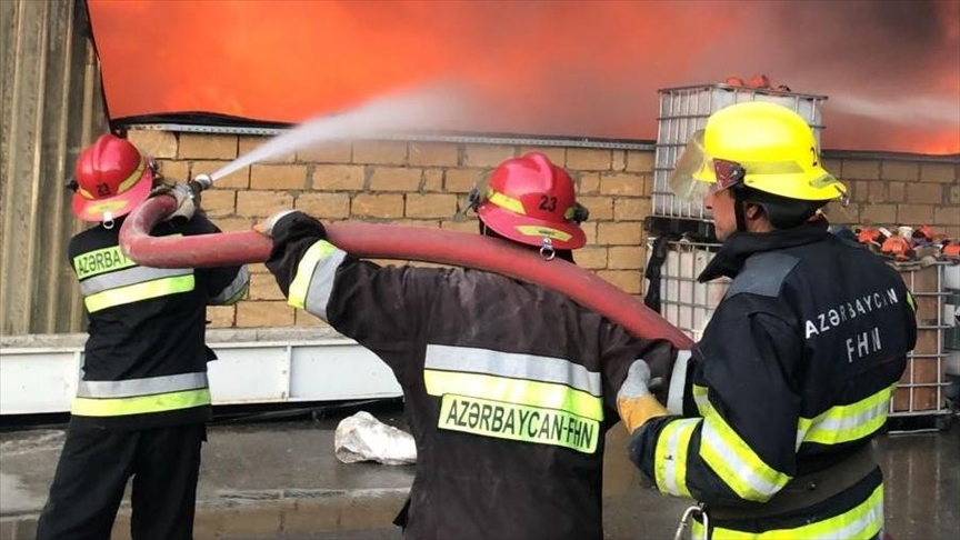 وقوع انفجار در یک مرکز تجاری در باکو