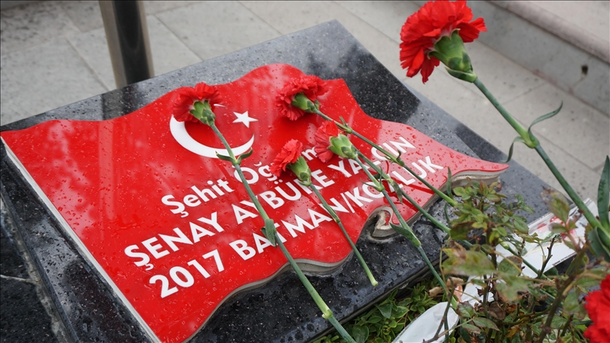 Şehit öğretmen Şenay Aybüke Yalçın Öğretmenler Günü\'nde anıldı