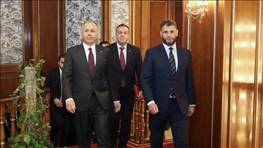 Bakan Yerlikaya, Trablus'ta Başbakan Dibeybe ve İçişleri Bakanı Trablusi ile görüştü