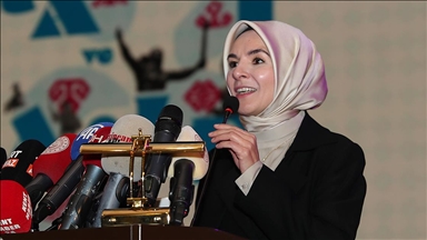 Bakan Göktaş: Doğurganlık oranlarındaki düşüş ve nüfusun yaşlanma eğilimi demografik riskleri büyütüyor