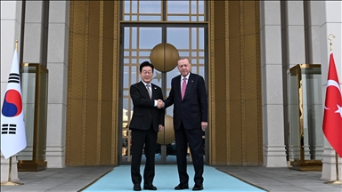 Турскиот претседател Ердоган го пречека својот јужнокорејски колега