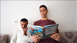 Jiyana "zilamê herî dirêj ê dinyayê" Sultan Kosen wê li Îngiltereyê bibe belgefîlm 