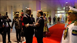 Gabon : Macron rencontre Brice Oligui Nguema pour consolider les relations