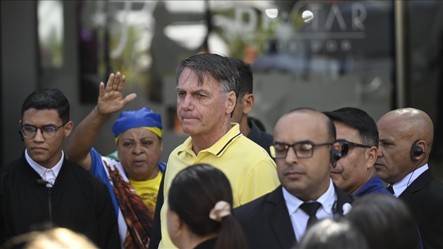 Brésil : La Cour suprême brésilienne confirme l'arrestation de l'ancien président Bolsonaro