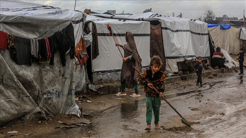 حماس: كارثة متصاعدة بغزة مع دخول منخفض جديد وغياب مقومات الإيواء